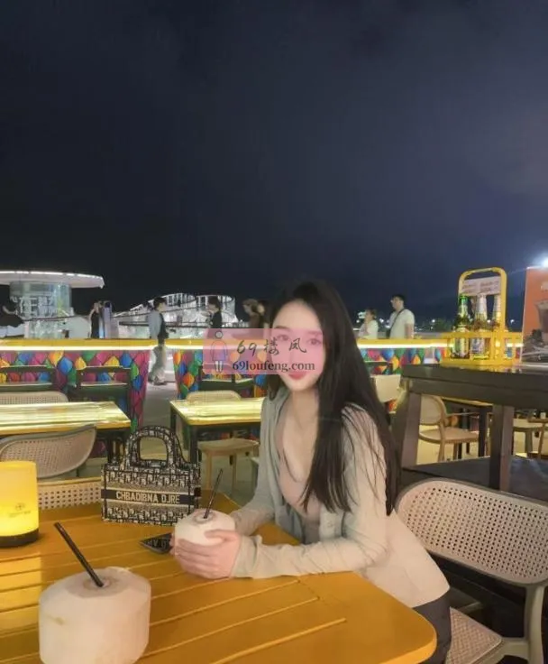 福田苏羽 - 广东-深圳 楼凤实拍第2张