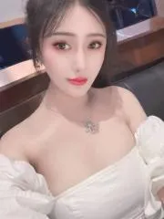 朝阳美胸御姐思彤 真实工作室环境 (地点：北京 - 朝阳区)