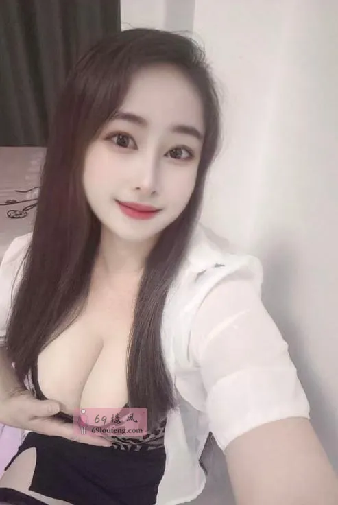 台风天巨乳少妇 - 广东-广州 楼凤实拍第1张