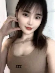 萧山风骚丝丝姐 真实工作室环境 (地点：浙江 - 杭州)