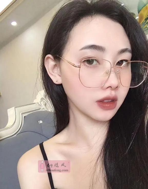 反差小萝莉阳阳 - 广东-佛山 楼凤实拍第2张