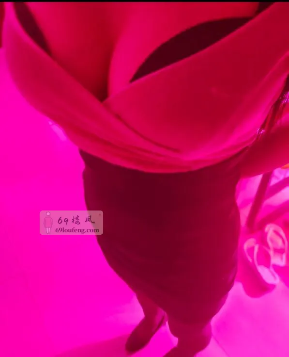 服务系长腿大胸姐姐 - 湖南-长沙 楼凤实拍第2张