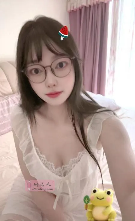 温柔大胸眼镜老师 - 广东-深圳 楼凤实拍第3张