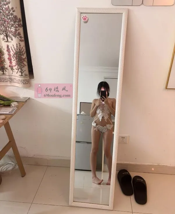 全套萝莉兮兮 - 江苏-无锡 楼凤实拍第1张