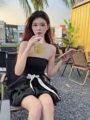 点击查看 广东 - 深圳 长腿肤白颜值嫩妹 更多实拍详情