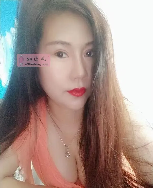 骚浪小熟女 - 上海-宝山区 楼凤实拍第2张