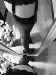 湖北 - 武汉 楼凤圈口碑推荐：光谷服务系少妇 照片