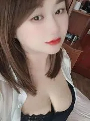 江西 - 南昌高颜值老师丰满大波姐姐实拍