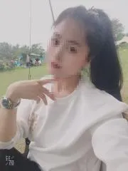 胸小屁股大女 现场拍摄照片 (江苏 - 无锡)