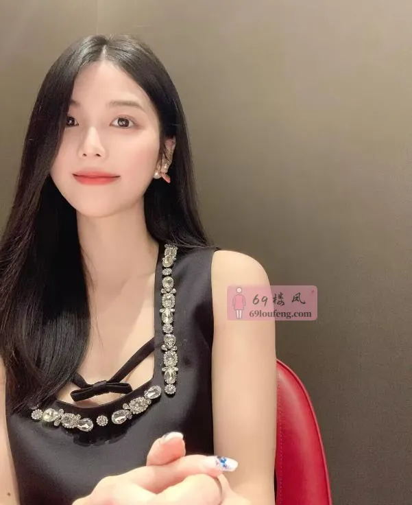 甜美可爱大胸妹子 - 湖南-长沙 楼凤实拍第2张