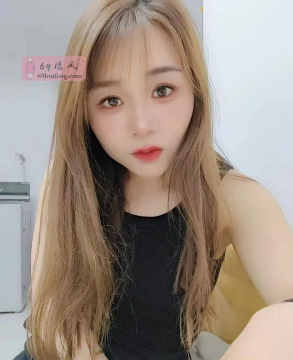 爆操丰乳肥臀 - 江苏-苏州 楼凤实拍第3张