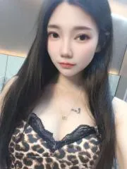 【湖南 - 长沙】岳麓女友型颜值妹子 最新实拍图片