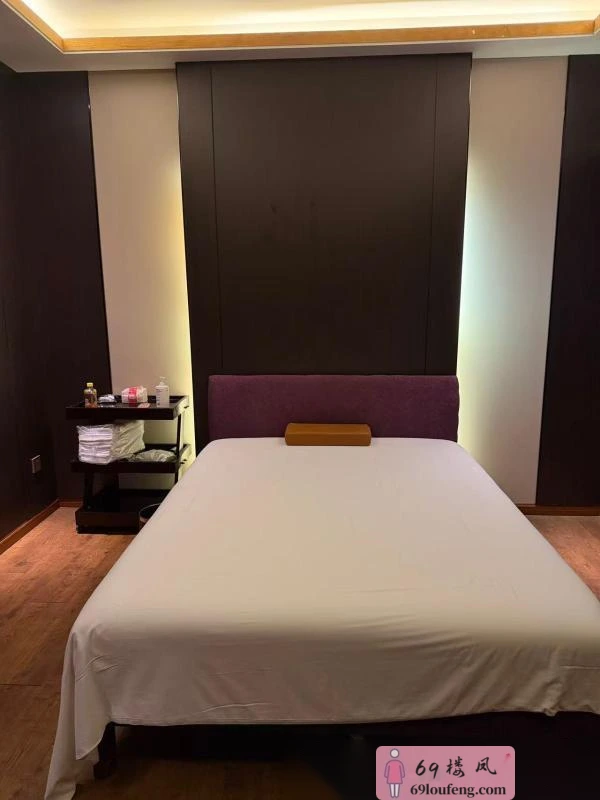 虹口区超大型T台海选 - 上海-虹口区 楼凤实拍第4张