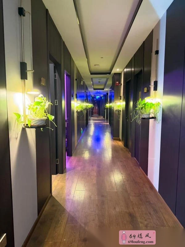 虹口区超大型T台海选 - 上海-虹口区 楼凤实拍第2张