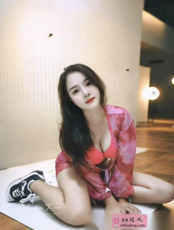 肤白大胸苏桐 - 广东-深圳 楼凤实拍第1张