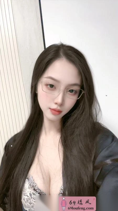 眼镜反差御姐明媚儿 - 浙江-杭州 楼凤实拍第2张