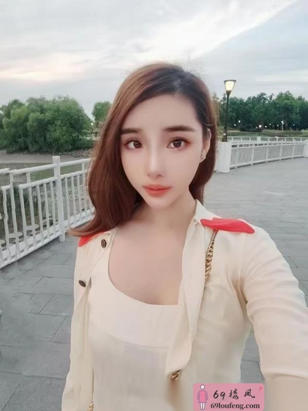 莞式soso御姐 - 上海-黄浦区 楼凤实拍第4张