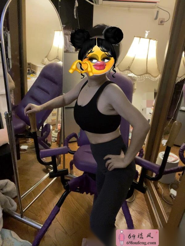 湖塘花样多健身的姐姐 - 江苏-常州 楼凤实拍第3张