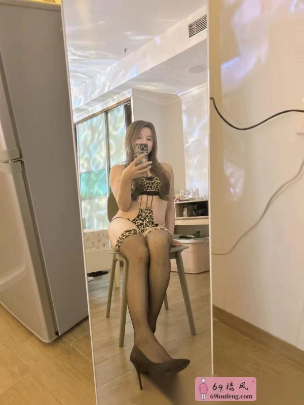 服务系骚露老师 - 广东-深圳 楼凤实拍第4张