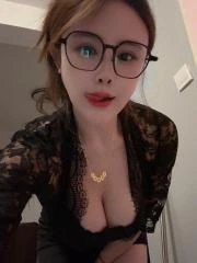 江苏 - 苏州 宅男福利推荐：吴中区大奶嫩妹 实景