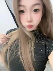 江苏 - 南京 宅男福利推荐：高颜值长腿气质嫩妹 实景