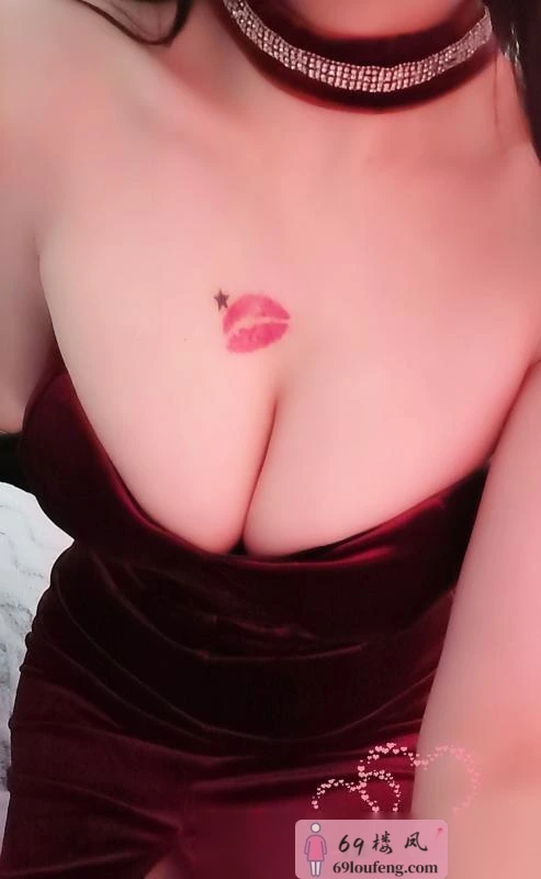 邂逅爆乳气质美女筱桐 - 广东-广州 楼凤实拍第2张