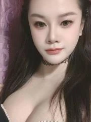 上城区身材好的少妇 真实工作室环境 (地点：浙江 - 杭州)