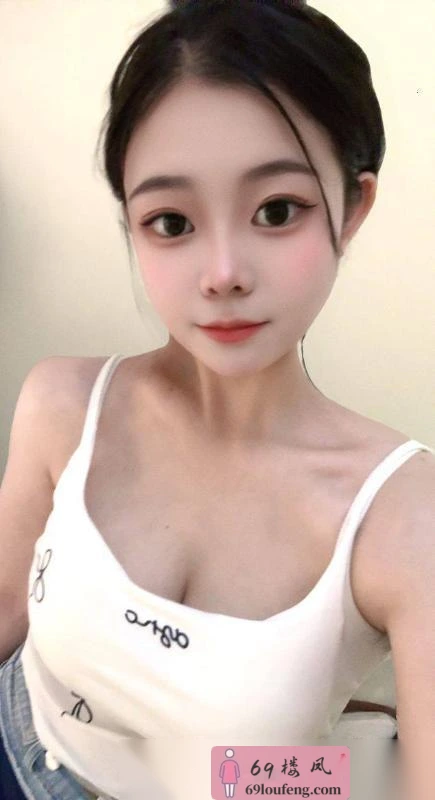 坂田兼职嫩妹竹竹 - 广东-深圳 楼凤实拍第2张