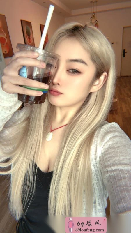 大胸妹儿一一 - 四川-成都 楼凤实拍第1张