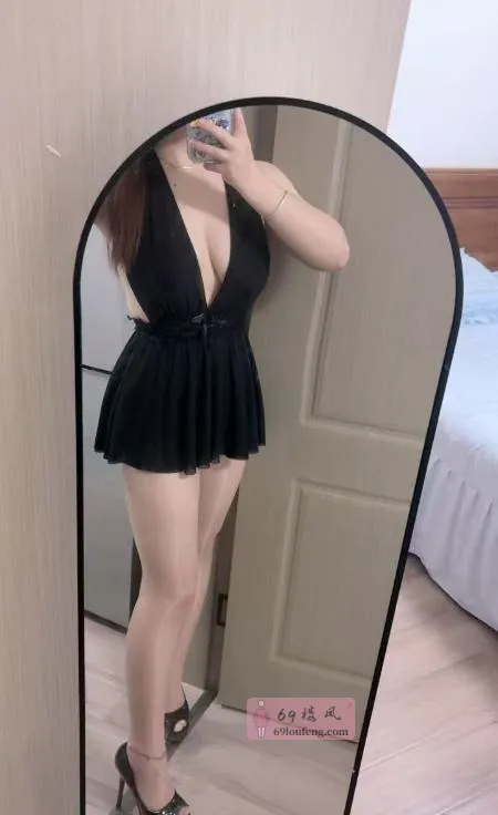 花臂性感女郎 - 江苏-南京 楼凤实拍第3张