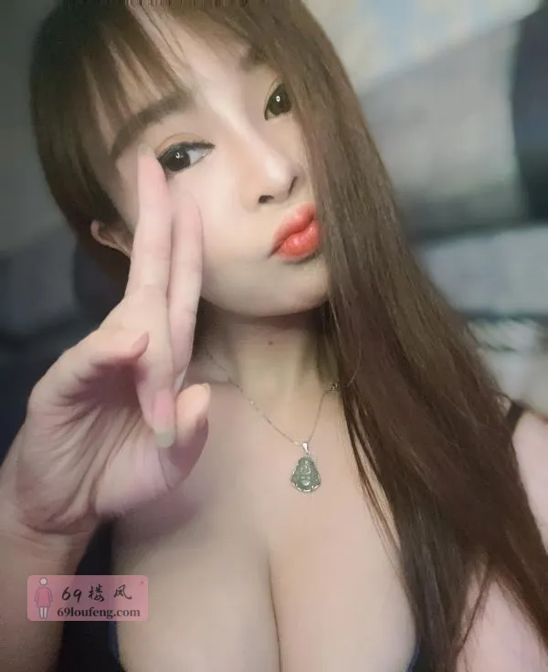 身材娇小大胸妹子 - 四川-成都 楼凤实拍第1张