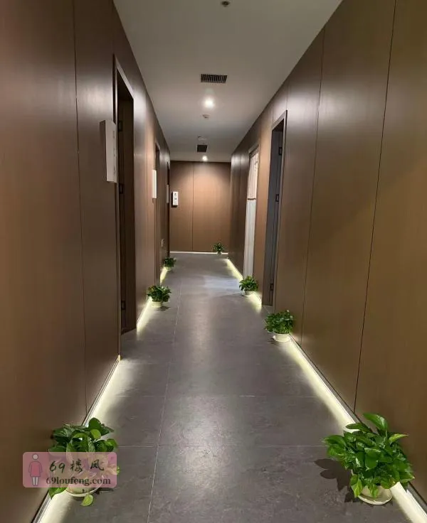 全裸大型T台海选 - 上海-杨浦区 楼凤实拍第2张