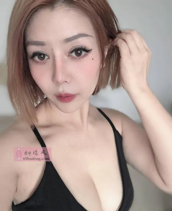 短发气质美女 - 湖北-武汉 楼凤实拍第2张