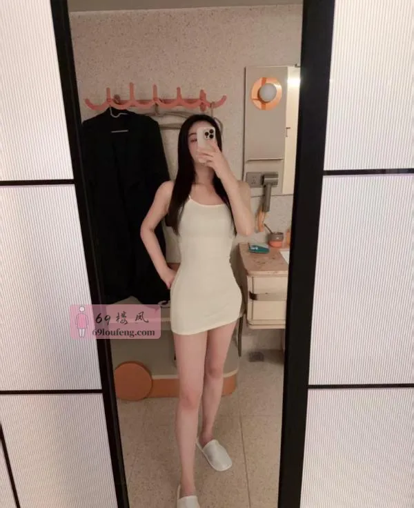 一字马瑜伽骚妹 - 江西-南昌 楼凤实拍第4张