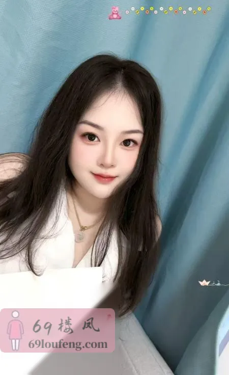 成华区眼镜妹 - 四川-成都 楼凤实拍第1张