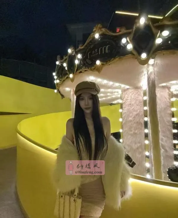 高颜值高挑美女 - 湖南-长沙 楼凤实拍第2张