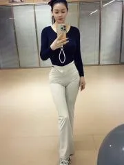 【独家】上海 - 普陀区 老师 兼职健身御姐 内部实拍