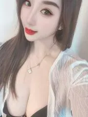 关于 高挑大胸风骚妹子 的最新实拍反馈 - 北京 - 朝阳区