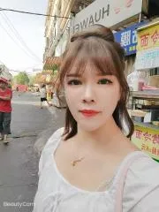 湖北 - 武汉高颜值老师野战车战少妇小乔实拍