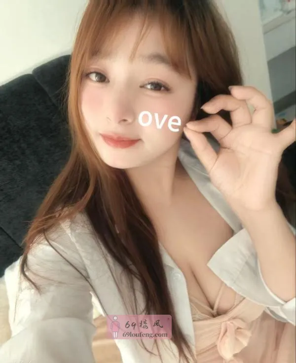 童颜巨乳上城青青 - 浙江-杭州 楼凤实拍第2张