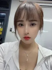 四川 - 成都高颜值老师南门大胸御姐实拍