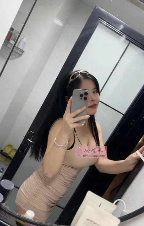 服务控大胸骚妇 - 湖南-长沙 楼凤实拍第1张