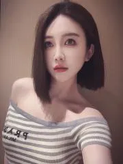 【四川 - 成都】颜值短发御姐  最新实拍图片