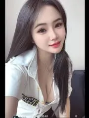 南昌诱人爆乳可乐 真实工作室环境 (地点：江西 - 南昌)