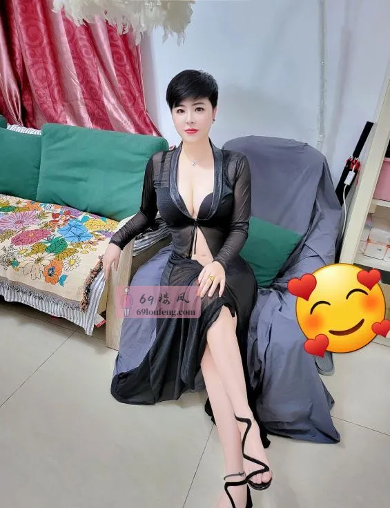 返食曼柔 - 广东-佛山 楼凤实拍第1张