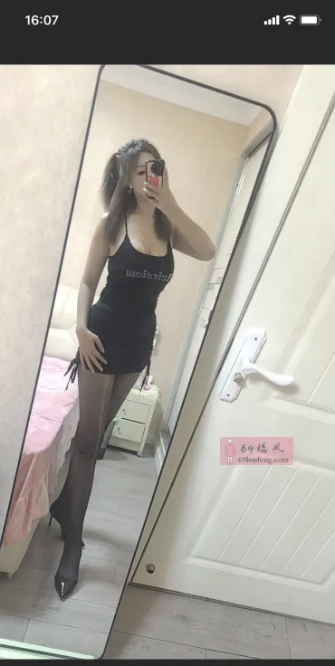 一米七长腿大奶少妇 - 江苏-南京 楼凤实拍第2张