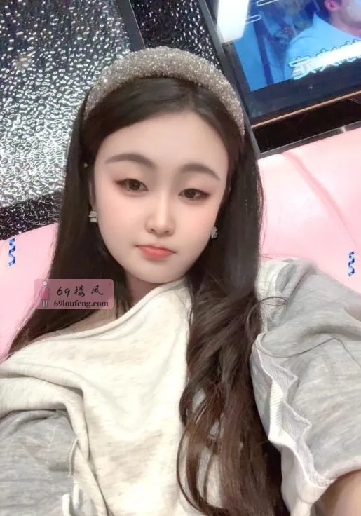 服务控暮婉 - 四川-成都 楼凤实拍第1张