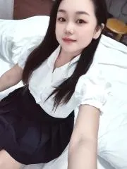 离异带娃少妇 真实工作室环境 (地点：浙江 - 杭州)