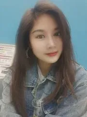 天府三街苗条御姐 真实工作室环境 (地点：四川 - 成都)