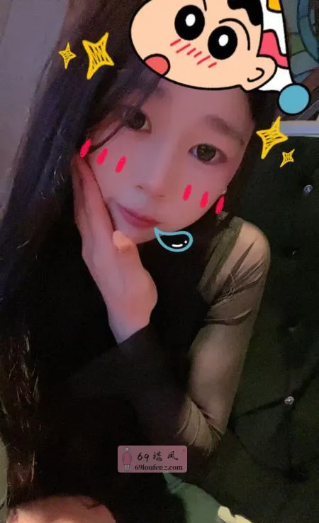 长腿嫩模佩佩 - 四川-成都 楼凤实拍第1张